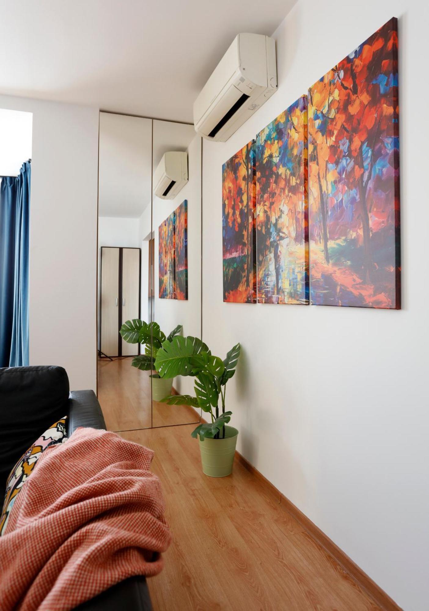 Enchanting Retreat - Historic Old Town - Pet-Friendly Haven - Steps From Unirii Bucureşti Ngoại thất bức ảnh
